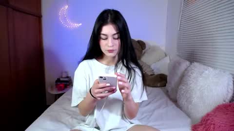 Snapshot of allierose_ chatting on February 2, 2:34 pm Allie  online show from February 2, 2:34 pm