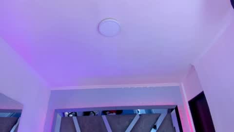    online show from December 31, 11:09 am