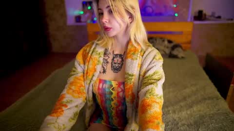 Snapshot of allison_cuty chatting on February 20, 9:09 pm Allison online show from February 20, 9:09 pm
