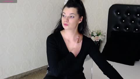 Deea online show from December 7, 8:27 pm