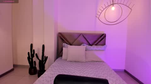 Allison Rogers online show from September 16, 2:52 am