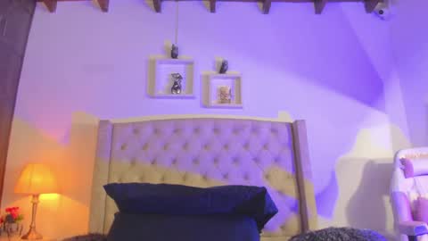 Snapshot of allisson_m chatting on December 30, 12:09 pm allisson online show from December 30, 12:09 pm