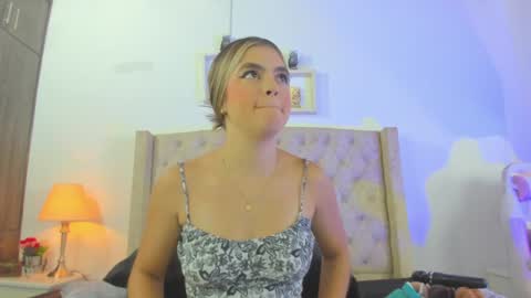 Snapshot of allisson_m chatting on January 25, 12:08 pm allisson online show from January 25, 12:08 pm