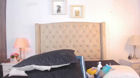Snapshot of allisson_m chatting on September 13, 2:03 pm allisson online show from September 13, 2:03 pm