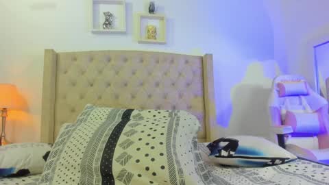 Snapshot of allisson_m chatting on January 31, 12:07 pm allisson online show from January 31, 12:07 pm