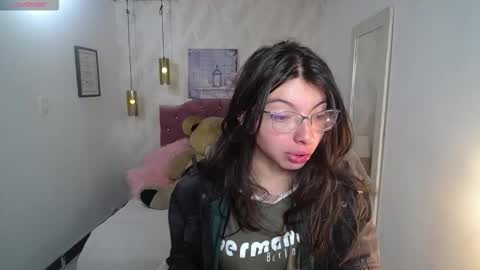 alison online show from November 25, 8:31 pm