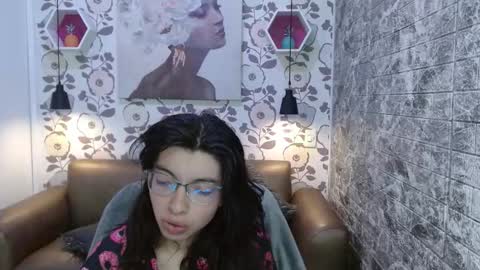 Snapshot of alllyson_ chatting on September 8, 7:46 pm alison online show from September 8, 7:46 pm
