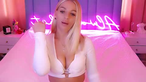 AlwaysHot online show from March 7, 4:13 am