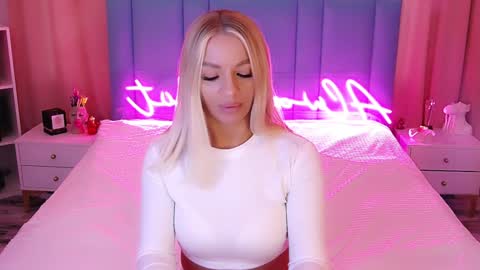 AlwaysHot online show from January 31, 2:48 am