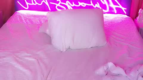 AlwaysHot online show from September 13, 2:30 am