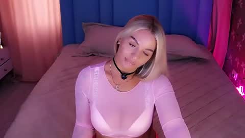 AlwaysHot online show from June 22, 2:38 am