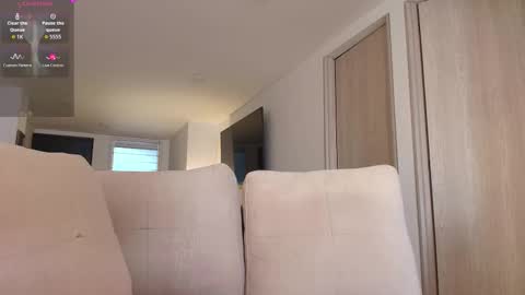 Ally   online show from February 9, 7:05 pm