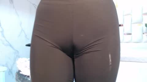 Allysa  online show from October 8, 12:59 am