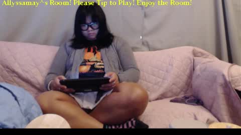 Allyssamay online show from November 11, 6:09 am