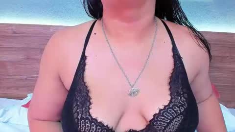 Snapshot of alma_foxxx chatting on September 30, 4:07 am alma_foxxx online show from September 30, 4:07 am