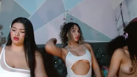 alma_meza online show from October 13, 8:55 pm