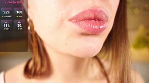 Snapshot of alma_yammy chatting on October 11, 6:32 pm Alma online show from October 11, 6:32 pm
