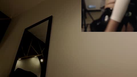 Snapshot of almma_ chatting on October 2, 2:55 pm ALMMA online show from October 2, 2:55 pm