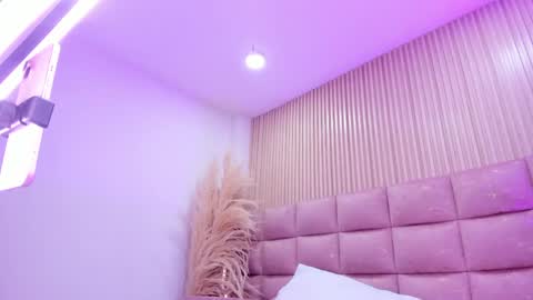 ALONDRA CUTE online show from May 14, 6:08 am