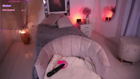 Alondra online show from May 20, 10:01 am