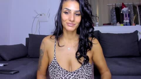Snapshot of alphaqueenx chatting on October 9, 7:12 am Michelle online show from October 9, 7:12 am