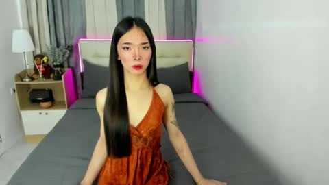 Andrea online show from February 12, 6:30 pm