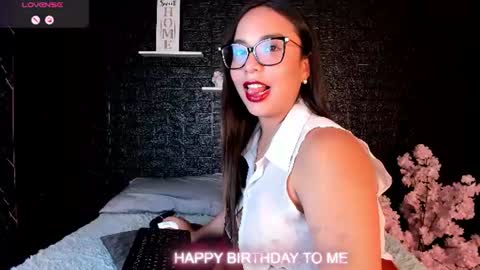 ALUNA  online show from July 28, 3:21 pm