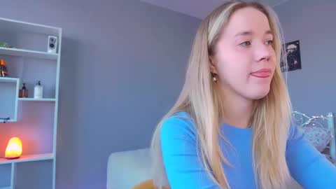 Snapshot of aluntick chatting on February 16, 1:49 pm Amelia NEXT STREAM online show from February 16, 1:49 pm