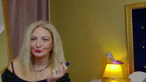 Alura Jenson online show from September 19, 7:02 pm