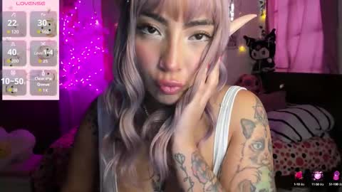 Snapshot of alwayslovely_mango chatting on September 17, 6:50 pm Tell me Lorens online show from September 17, 6:50 pm