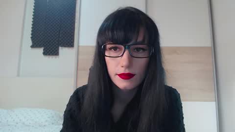 Alice online show from April 25, 11:57 am