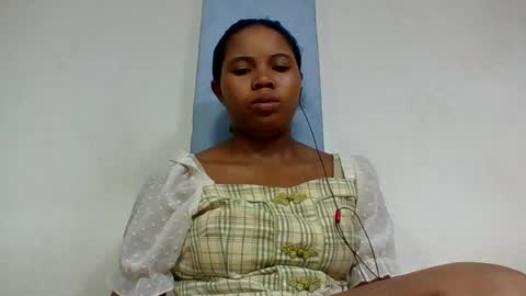alydie7 online show from June 15, 5:18 am