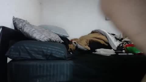 Alyn Maria online show from December 18, 1:48 am