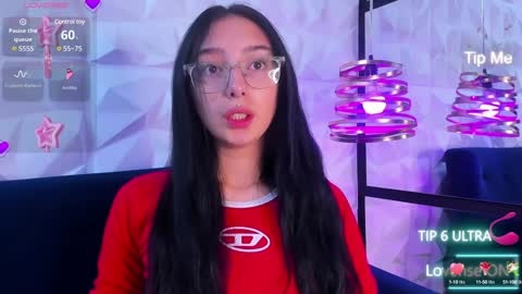 sopie online show from December 20, 11:10 am