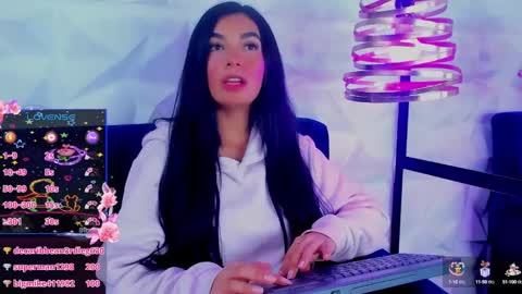 sopie online show from February 13, 3:07 am