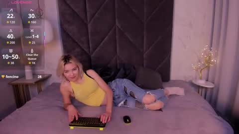 Alysia online show from October 27, 3:07 pm