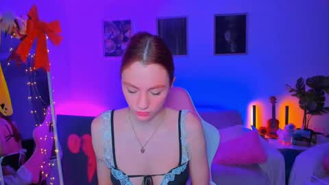 Snapshot of alyssa_smitt chatting on February 26, 7:40 pm alyssa_smitt online show from February 26, 7:40 pm