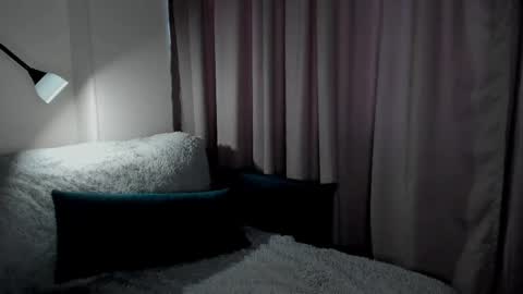 Alyssa  I will be online December 4 at 2000 UTC  online show from November 7, 7:14 am