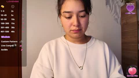 Snapshot of alyssia_wolds_1 chatting on January 5, 1:03 am alyssia wolds online show from January 5, 1:03 am