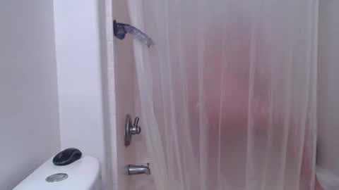 Snapshot of alyssiaamorexo chatting on February 6, 4:03 pm Alyssiaamorexo online show from February 6, 4:03 pm
