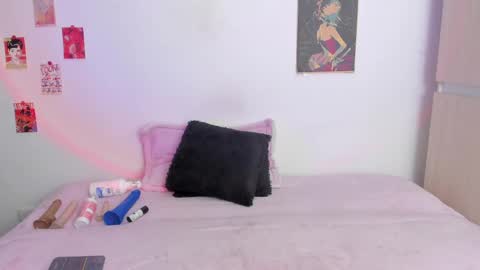    online show from February 27, 10:09 pm