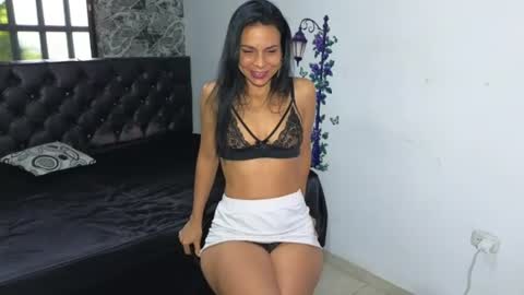 victoria milf online show from July 25, 1:40 pm