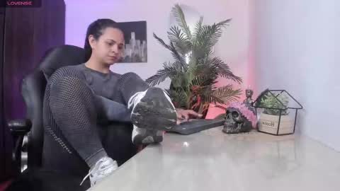 anny online show from February 20, 9:09 pm