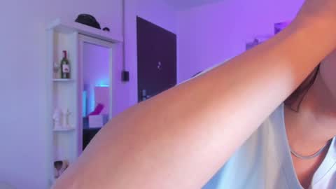 Snapshot of amaia_daniells chatting on December 12, 2:59 am B I A N C A online show from December 12, 2:59 am