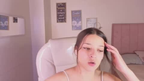 Snapshot of amaia_daniells chatting on October 21, 3:10 am B I A N C A online show from October 21, 3:10 am