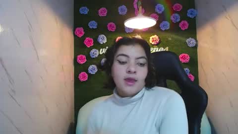 amalia_a online show from July 8, 1:13 pm