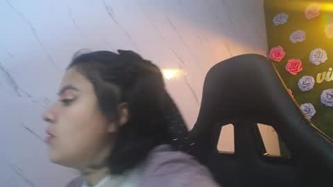 amalia_a online show from July 13, 12:50 pm