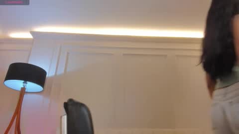Snapshot of amalia_cruss chatting on October 20, 12:02 am Amalia cruss online show from October 20, 12:02 am