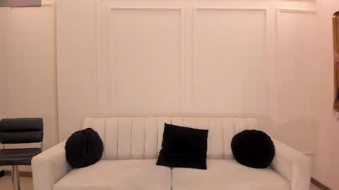 Amalia cruss online show from July 14, 8:02 pm