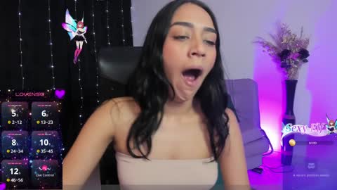Snapshot of amalia_cruss chatting on January 9, 12:35 am Amalia cruss online show from January 9, 12:35 am